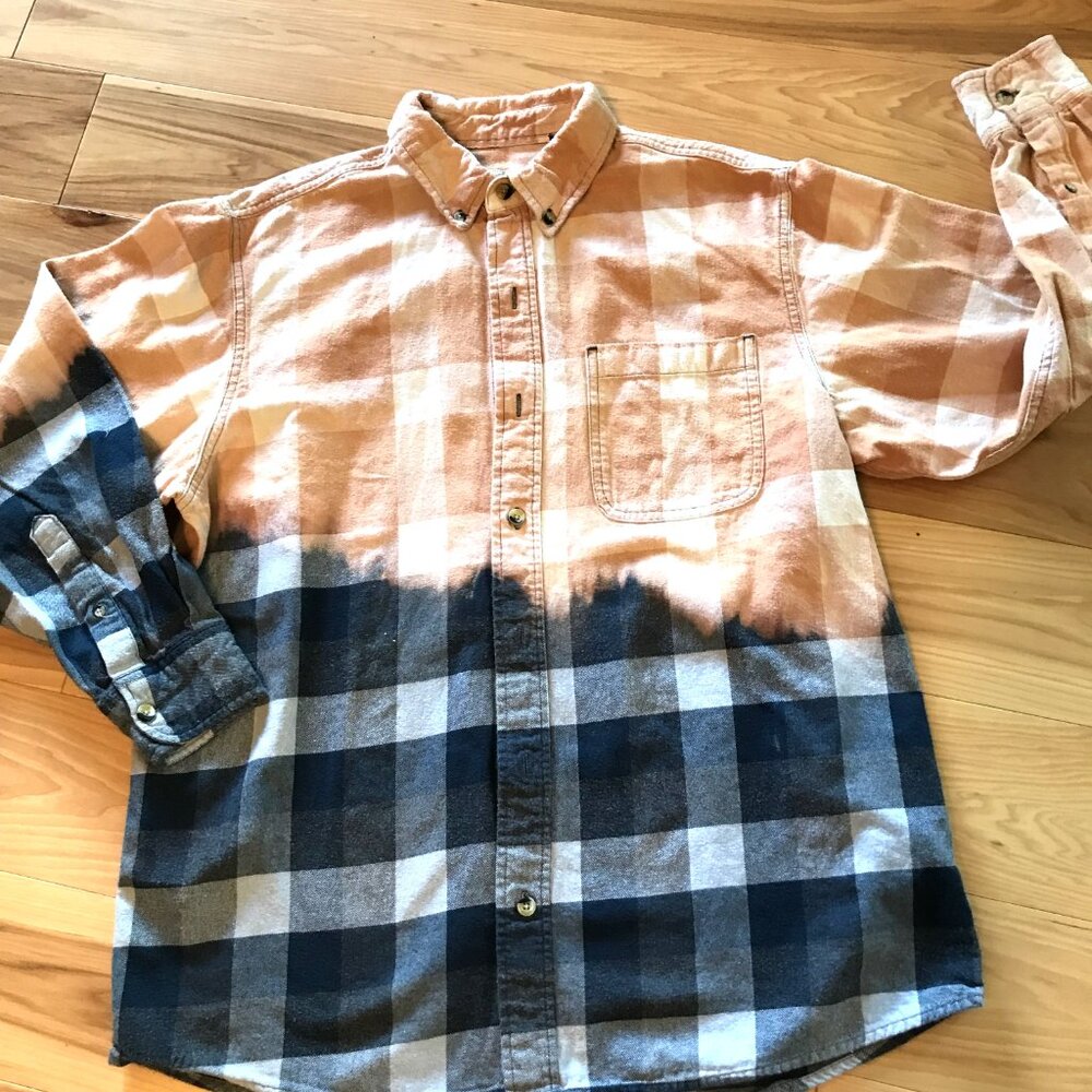 Bleached Flannel Shirt Autumn Upcycled, Painted Fall Leaves Size Large - Picture 8 of 12